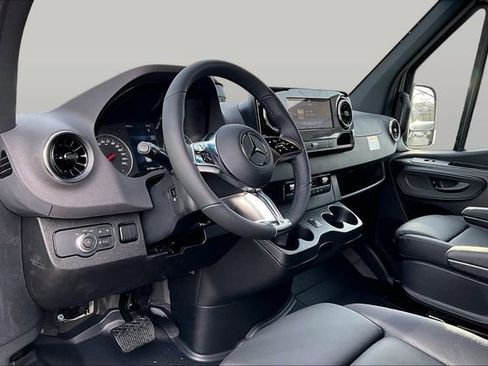 New 2026 Mercedes-Benz Sprinter 2500 image 8