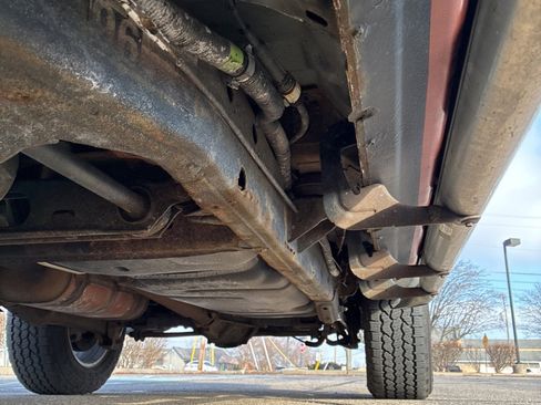 Used 2005 Chevrolet Avalanche LS w/ Sun And Sound Package image 24