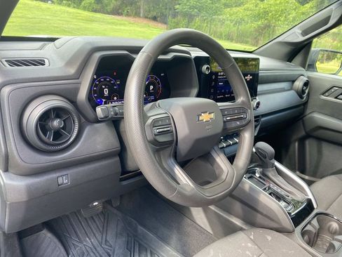 Used 2025 Chevrolet Colorado W/T w/ WT Custom Package RWD image 22