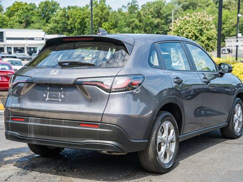 Used 2023 Honda HR-V LX image 4