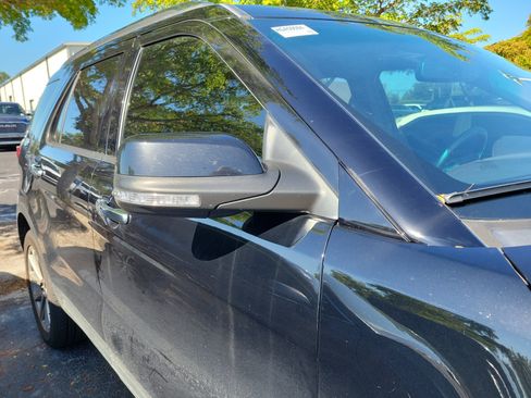 Used 2017 Ford Explorer Limited AWD/4WD image 9
