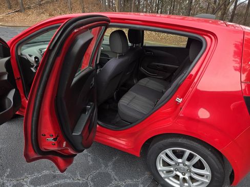 Used 2015 Chevrolet Sonic LT w/ Wheels and Fog Lamp Package image 8