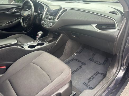 Used 2022 Chevrolet Malibu RS FWD image 20