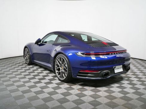 Used 2023 Porsche 911 Carrera RWD image 3