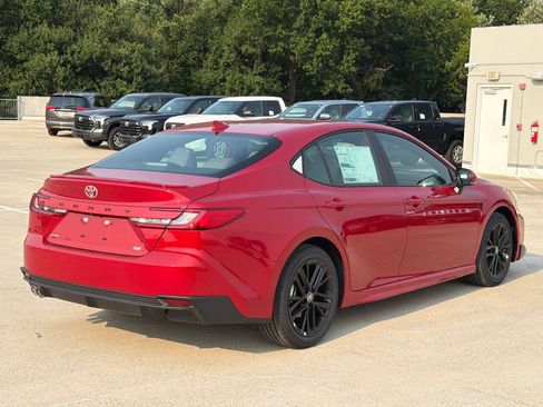 New 2026 Toyota Camry SE FWD image 4