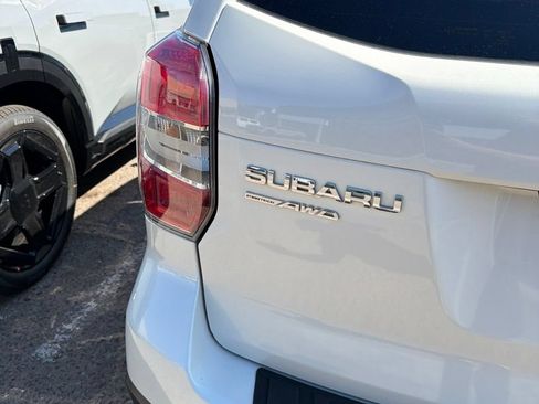 Used 2016 Subaru Forester 2.5i Premium w/ All-Weather Package AWD/4WD image 9