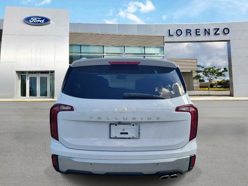 Used 2024 Kia Telluride S FWD image 6
