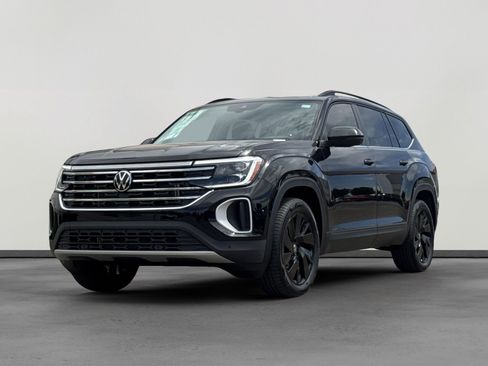New 2025 Volkswagen Atlas SE image 1