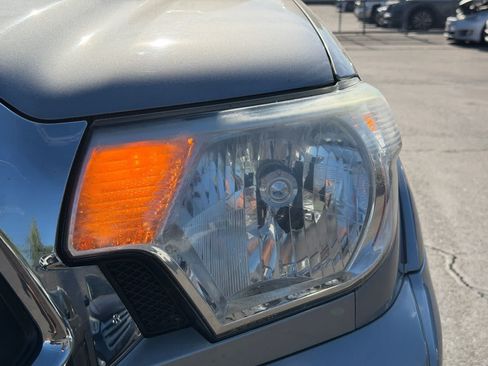 Used 2015 Toyota Tacoma PreRunner w/ SR5 Package RWD image 29