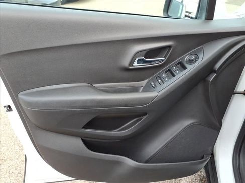 Used 2016 Chevrolet Trax LT image 15
