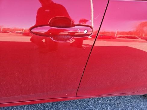 Used 2020 Toyota Prius LE image 7