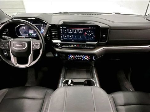Used 2024 GMC Sierra 3500 SLT w/ SLT Premium Package AWD/4WD image 18