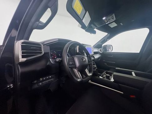 Used 2026 Toyota Tundra SR5 AWD/4WD image 17