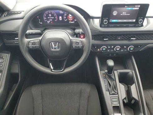 Used 2025 Honda Accord SE image 15