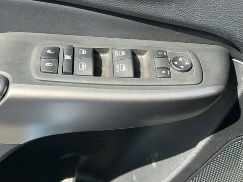 Used 2022 Jeep Cherokee Latitude Lux FWD image 15