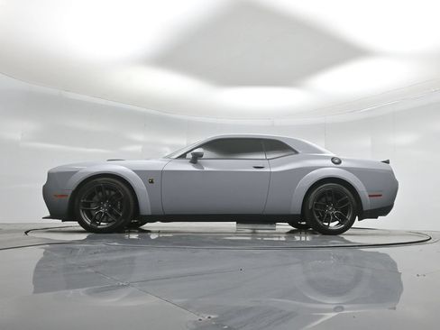 Used 2021 Dodge Challenger R/T Scat Pack RWD image 7