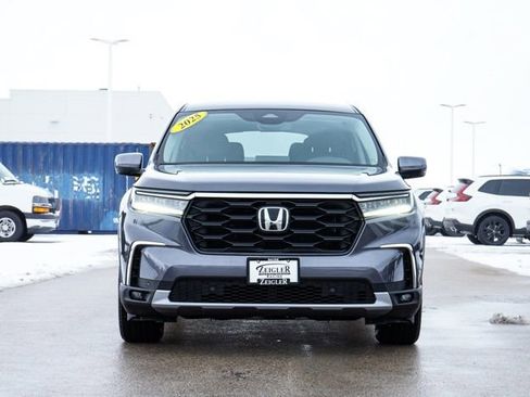Used 2025 Honda Pilot EX-L image 2