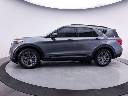 Used 2021 Ford Explorer XLT w/ Equipment Group 202A RWD image 34