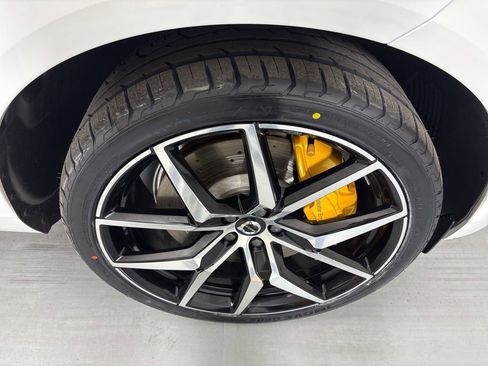 Used 2024 Volvo XC60 T8 Polestar w/ Protection Package Premier image 11