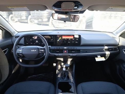 New 2025 Kia K4 EX image 13
