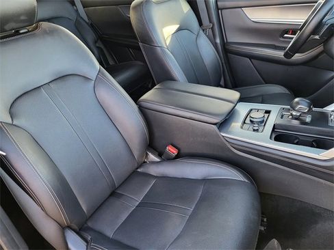 Used 2025 MAZDA CX-70 3.3 Turbo w/ Preferred Package image 17