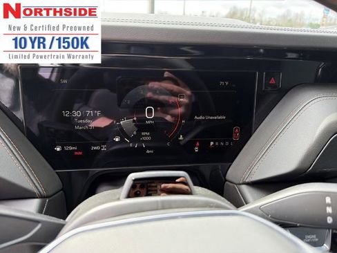 New 2026 GMC Yukon AT4 image 19