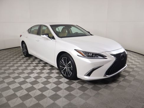 Certified 2025 Lexus ES 300h w/ Premium Package image 3