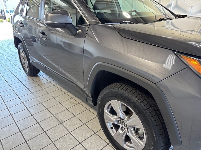 Used 2025 Toyota RAV4 XLE AWD/4WD image 22