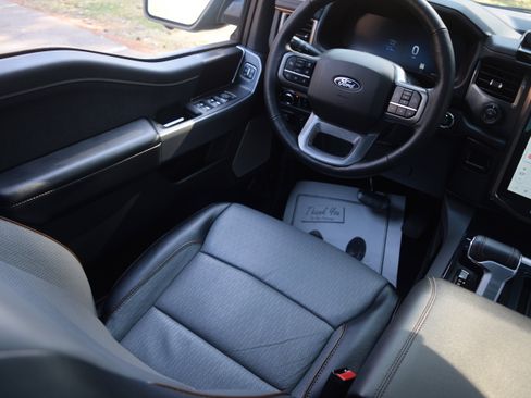 Used 2024 Ford F150 Lightning Lariat image 2