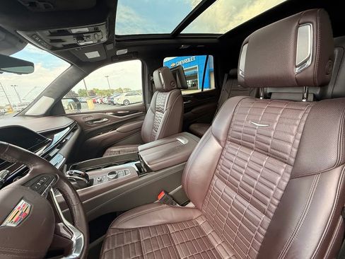 Used 2023 Cadillac Escalade Premium Luxury Platinum AWD/4WD image 11
