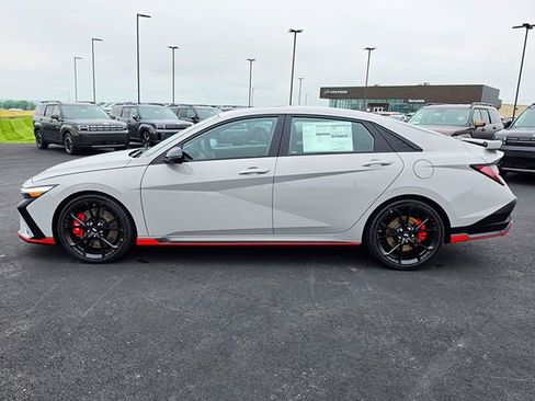 New 2026 Hyundai Elantra N FWD image 4