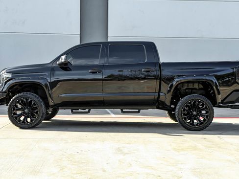 Used 2015 Toyota Tundra SR5 w/ SR5 Upgrade Package image 11