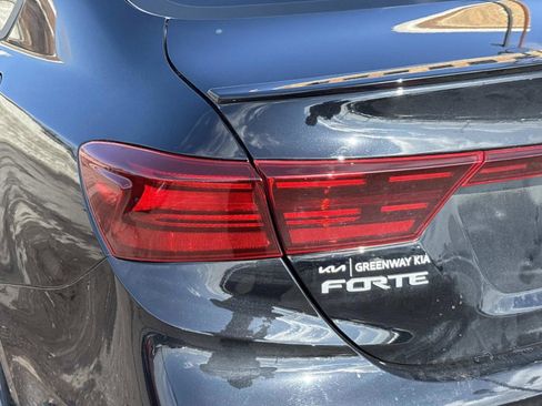 Used 2023 Kia Forte GT-Line w/ GT-Line Technology Package image 11