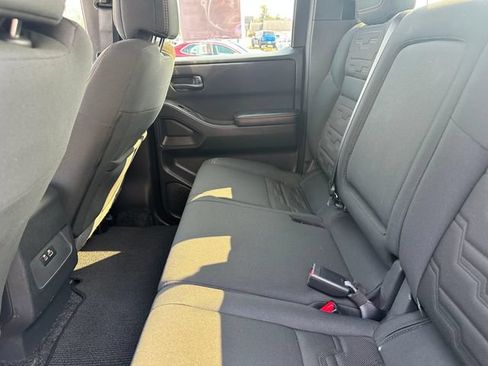 Used 2026 Nissan Frontier PRO-4X AWD/4WD image 19
