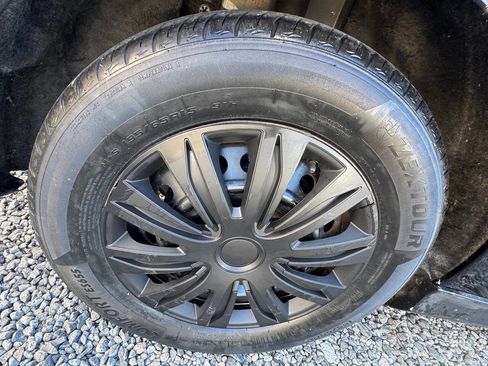 Used 2018 Ford Focus S image 24