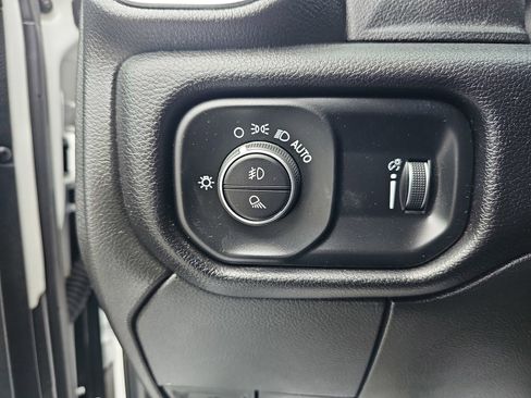 Used 2025 RAM 2500 Big Horn AWD/4WD image 27