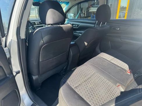 Used 2016 Nissan Altima 2.5 S w/ Power Driver Seat Package image 6