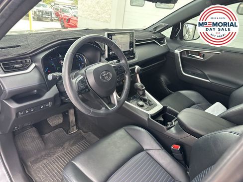 Used 2021 Toyota RAV4 XSE AWD/4WD image 12