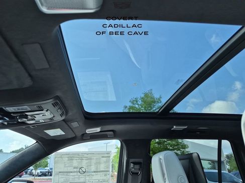 New 2026 Cadillac Escalade Platinum Sport w/ LPO, ONYX Package image 33