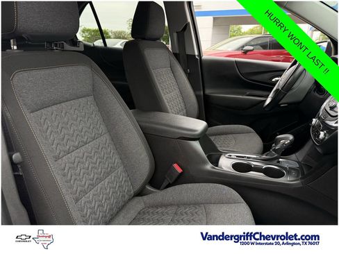 Used 2022 Chevrolet Equinox LT FWD image 23