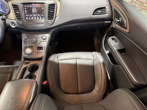 Used 2015 Chrysler 200 C w/ Navigation & Sound Group I image 23