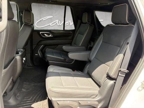 Used 2023 GMC Yukon SLT w/ SLT Premium Package AWD/4WD image 22