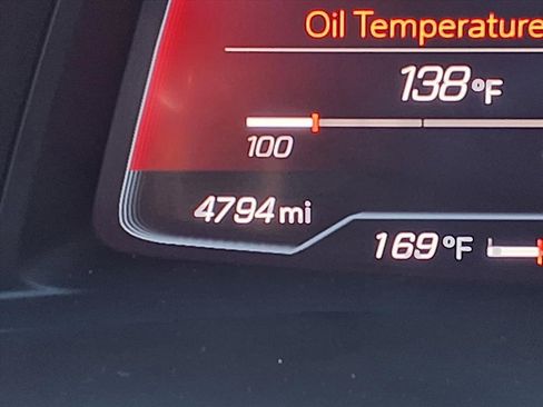 Used 2022 Chevrolet Corvette Stingray Premium Conv w/ Z51 Performance Package image 39