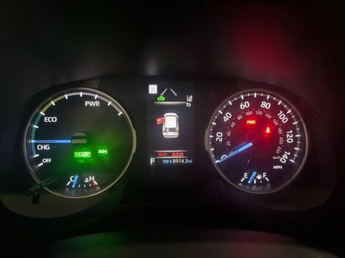 Certified 2019 Toyota RAV4 XLE w/ Convenience Package AWD/4WD image 25