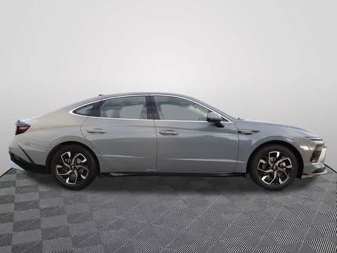 Used 2025 Hyundai Sonata SEL FWD image 4