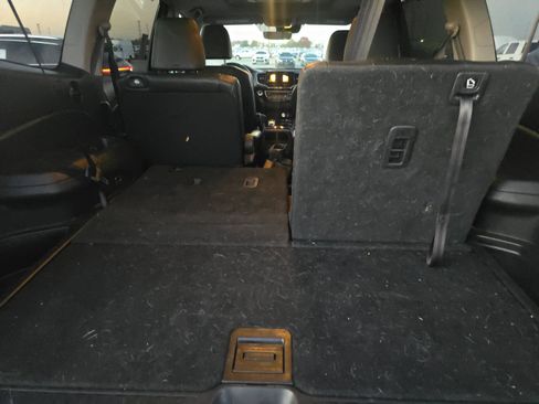 Used 2019 Honda Pilot Touring image 23