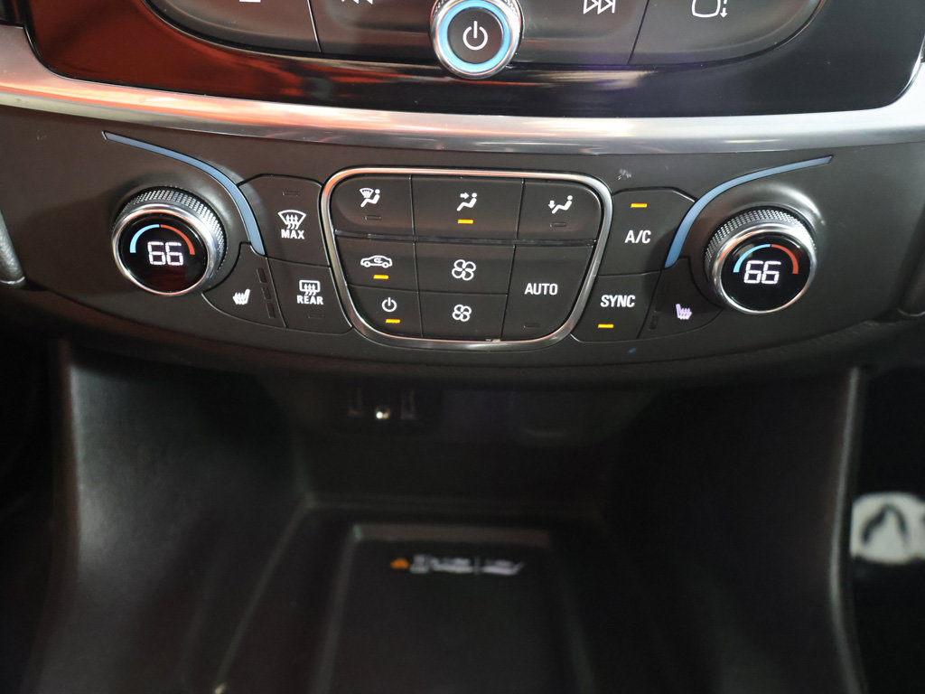 Used 2023 Chevrolet Traverse LT AWD/4WD image 46