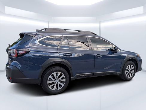 Certified 2025 Subaru Outback Premium AWD/4WD image 3