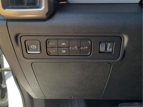 New 2025 GMC Hummer EV 2X image 18