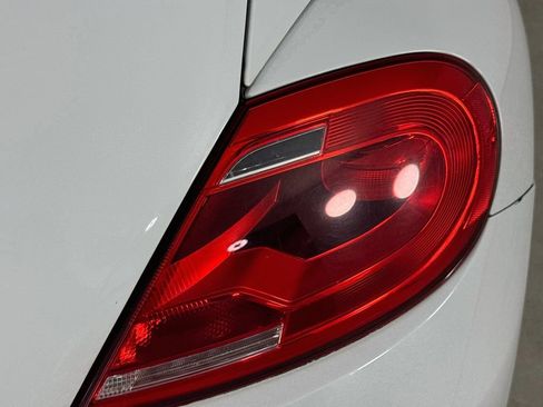 Used 2014 Volkswagen Beetle 1.8T FWD image 29